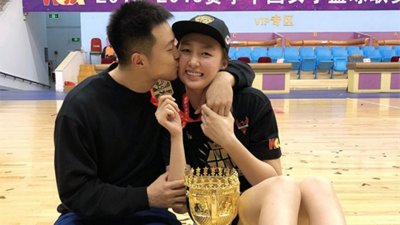 ​好消息！中国男篮孟铎和女篮女神刘格婷，正式踏上婚姻殿堂