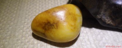 ​黄金玉是什么玉呀?什么叫黄金玉