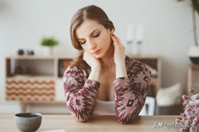​学会以下几个技巧，轻轻松松抓住男人的心，让他永远离不开你。