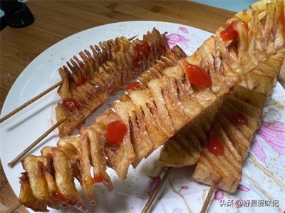 ​孩子点名要吃的薯塔在家能做，小技巧要牢记，炸的金黄，酥脆可口