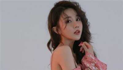 ​晚上和女生聊天怎么开头？用这样的开场白第一句就撩到她
