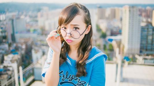 女朋友总是吵架，如何巧妙安抚她的情绪？