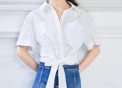 ​离别时男生回头看女生，然后疯狂甩头回头看你