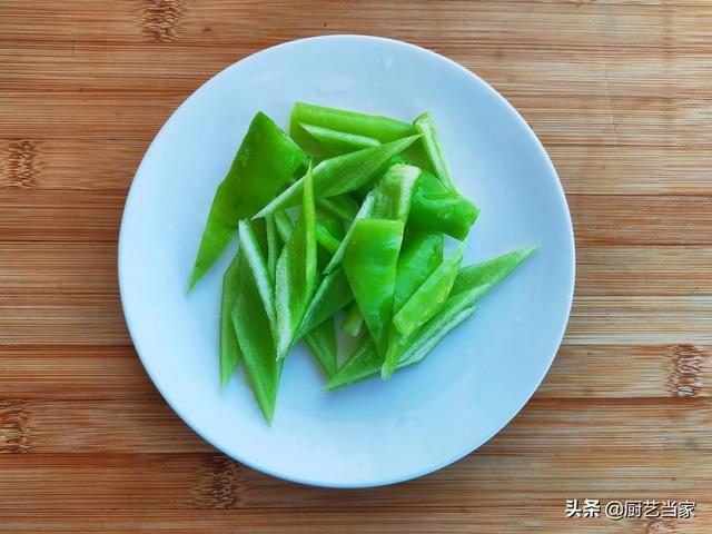 这才是熘肝尖的正宗做法（这样做熘肝尖滑嫩鲜香）(4)