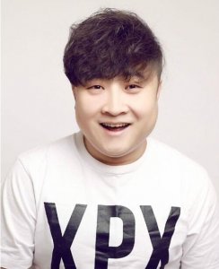 ​发型为颜值加分！李易峰杨洋这些时尚范发型你敢尝试吗？