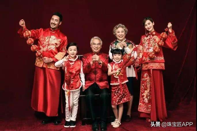 虎眼石手串价格及图片（真正虎眼石手串多少钱）