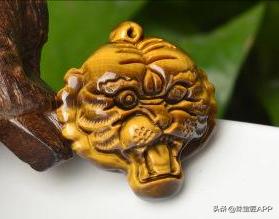 虎眼石手串价格及图片（真正虎眼石手串多少钱）