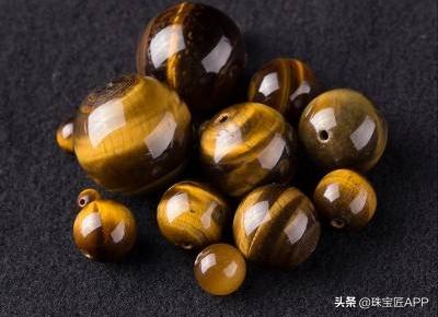虎眼石手串价格及图片（真正虎眼石手串多少钱）