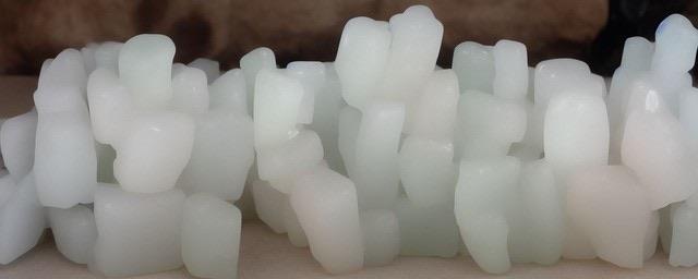 生活和田玉白玉会越戴越白吗 1