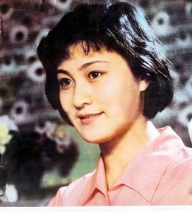 ​昔日北影厂花 气质比方舒冷艳 人美戏好却未大红 丈夫也曾是帅气男星