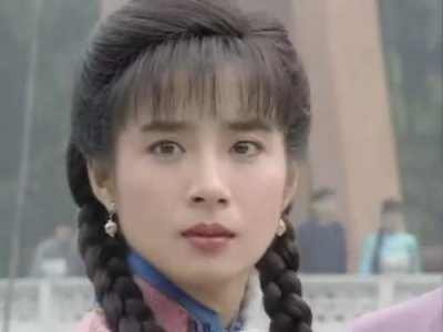 娱圈往事:岳翎分手谢祖武陷情伤,为爱远走加拿大息影15年