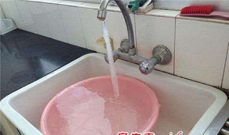 冬天下水管被冻住了,水下不来怎么办