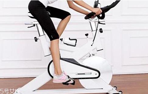 动感单车适合多大年龄 动感单车适合人群 动感单车适合多大年龄 动感单车适合人群