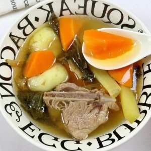 冬季滋补汤,建议中老年人要多喝,提高免疫力,增强抗寒力