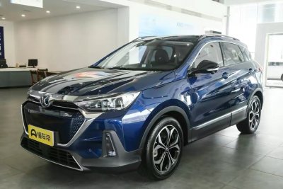 评测北京EX5:纯电可达415KM,售18.99万