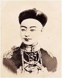 ​大清影像：光绪的真人照片曝光，和他的大头画像差距很大