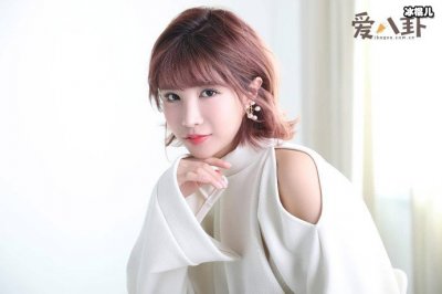 ​网红张沫凡被曝隐婚，结婚对象资料遭扒！