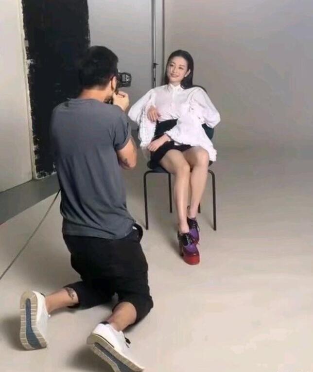 邱淑贞女儿沈月写真