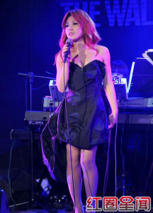 ​艾怡良身高有多高真实资料曝光艾怡良整容前后对比照片