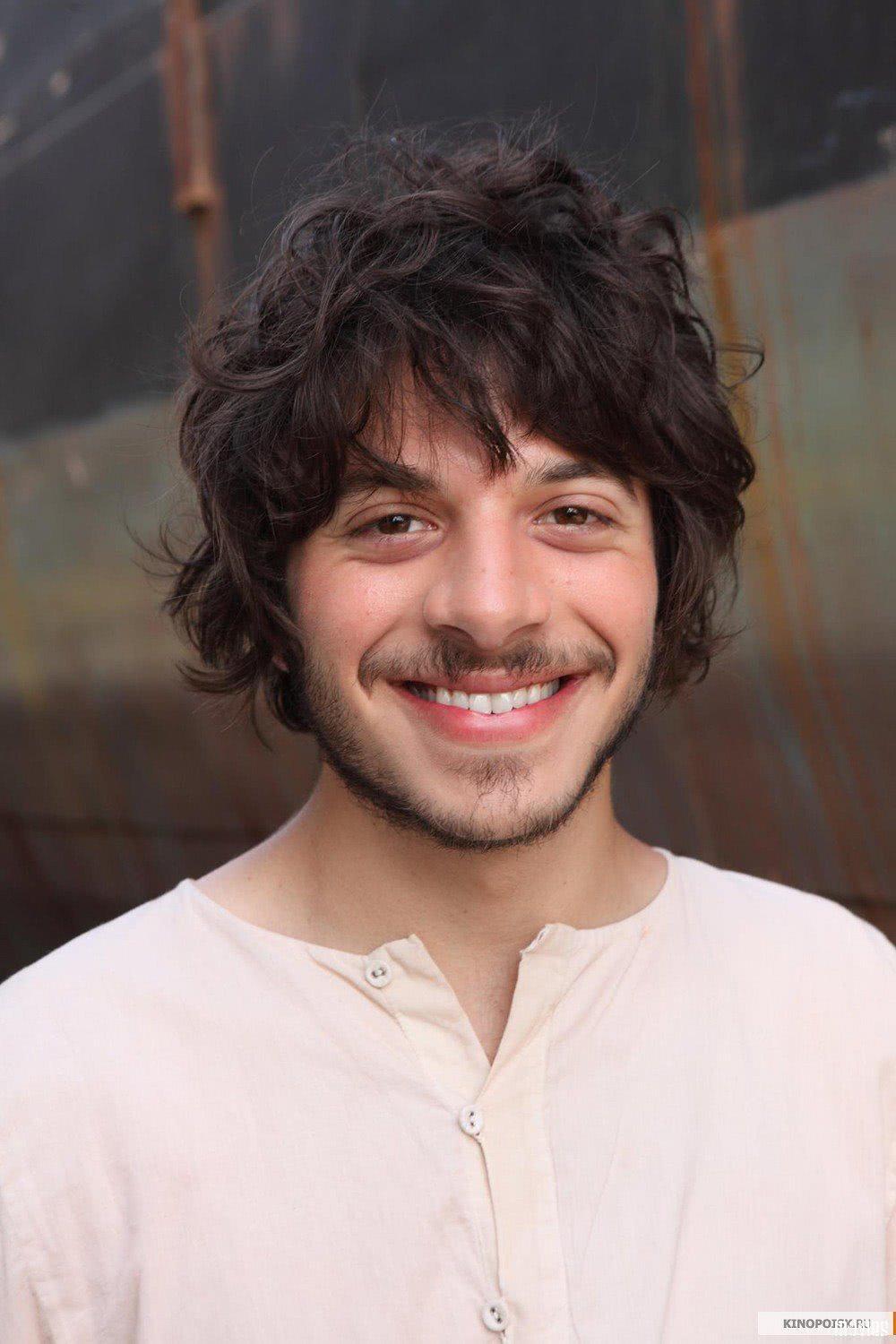 迪米特里·莱奥尼达斯个人资料写真作品