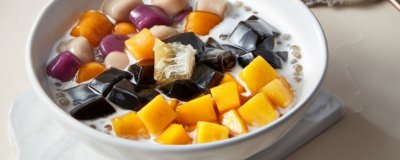 ​龟苓膏和烧仙草是一个东西吗