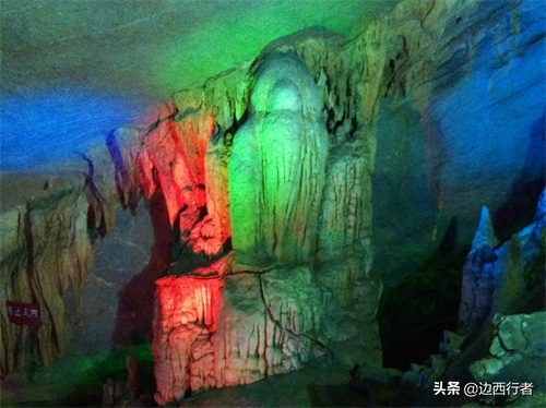 恩施不仅有个超级大的腾龙洞,很多人不知道还有一座洞穴叫龙鳞宫