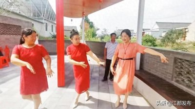 ​练月琴：唱响老区幸福生活的“轻骑兵”