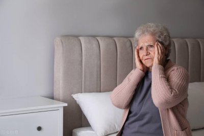 九个症状暗示老人阳寿将尽(老年人如果出现这四种反常表现,可能阳寿已尽了,做