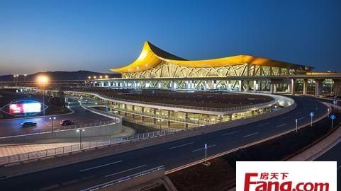 昆明长水机场和戴高乐机场哪个大