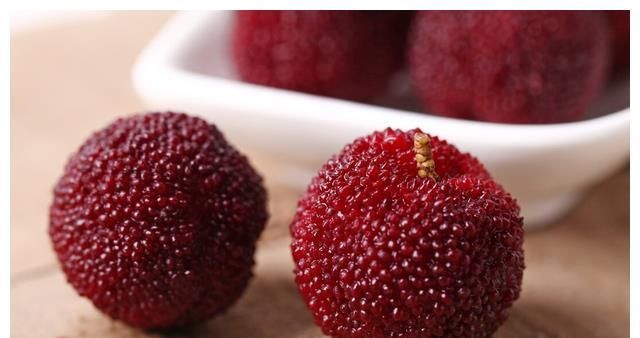 杨梅可以直接吃吗