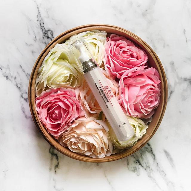 适合眼部干的眼霜（这些眼霜滋润补水紧致眼周肌肤效果好）(4)