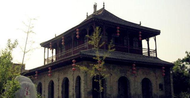 安吴堡吴氏家族出了两位杰出人物，一个周莹，一个吴宓