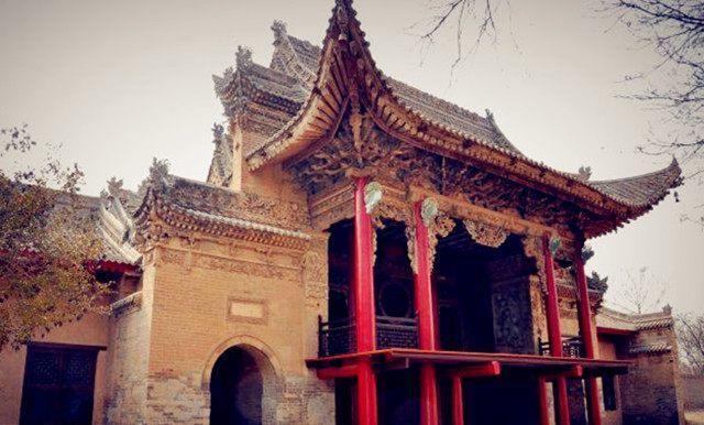 安吴堡吴氏家族出了两位杰出人物，一个周莹，一个吴宓