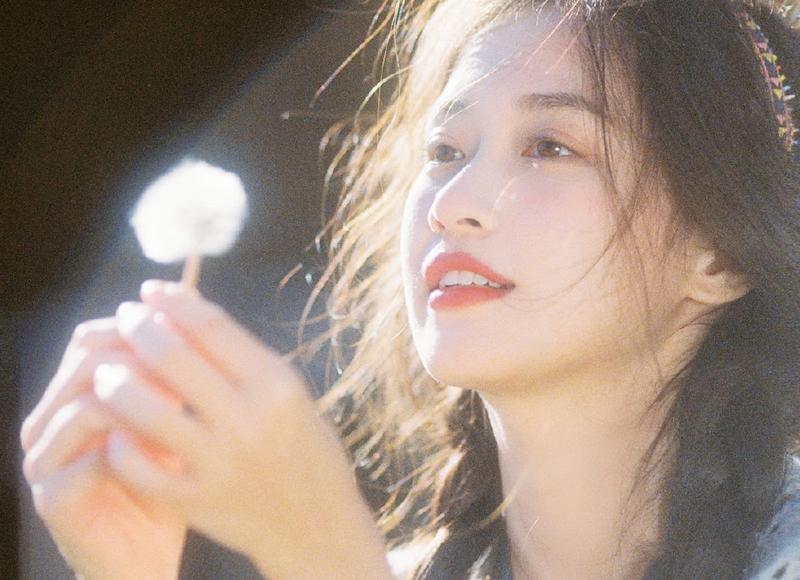 怎么把一个内向的女生追到手?(怎么去追一个内向的女生) 怎么把一个内向的女生追到手?(怎么去追一个内向的女生)