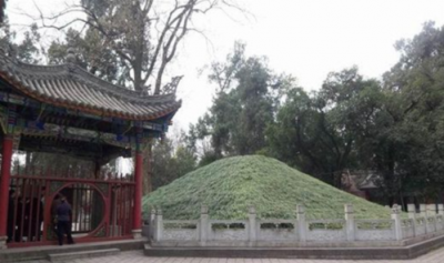 ​诸葛亮之墓，诸葛亮之墓里有他的尸骨吗？