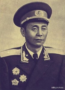 ​甘祖昌，从军37载，55年授少将，57年却辞官回家务农，究竟为什么