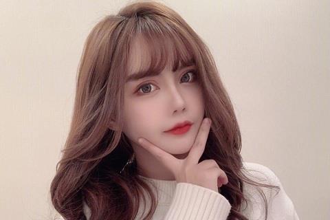 和附近的人约会惨遭高消费