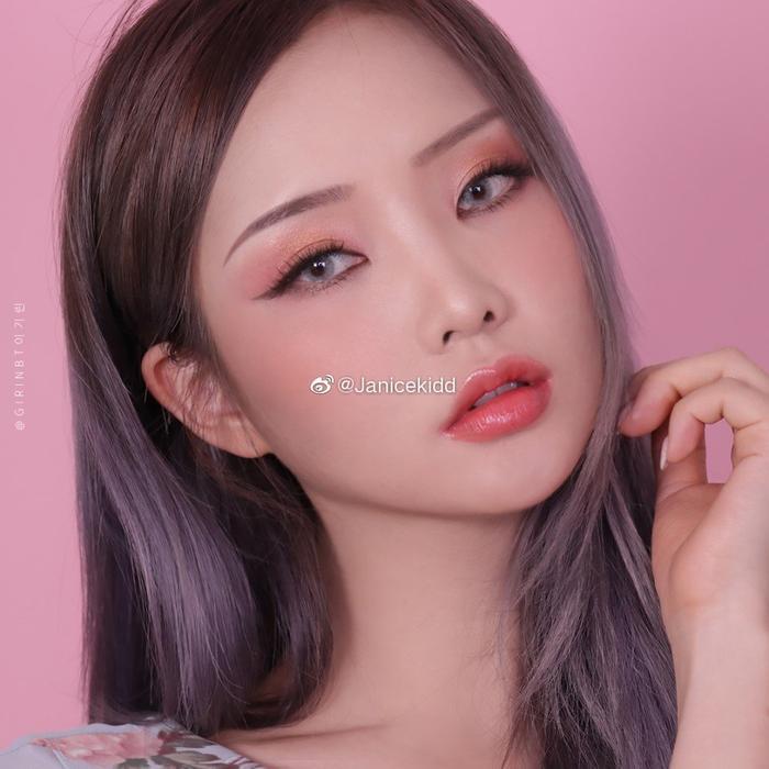 Shiseido 资生堂彩妆产品试色

- Color Gel Lip Balm 
唇膏拥有轻薄