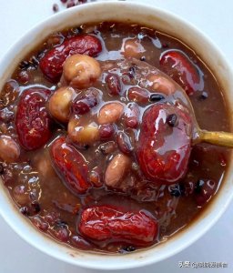 ​俗话“过了腊八就是年”，腊八吃这几种传统食物，应节气，迎新年