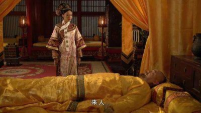 ​为什么皇帝去世要喊一句“皇帝驾崩了”，这个驾崩什么意思？