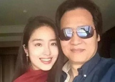 ​刘亦菲“干爹”陈金飞什么背景。