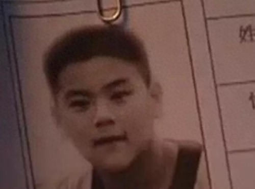 彭于晏童年私房照大曝光,小时竟然是个小胖墩,减肥毅力非同凡响